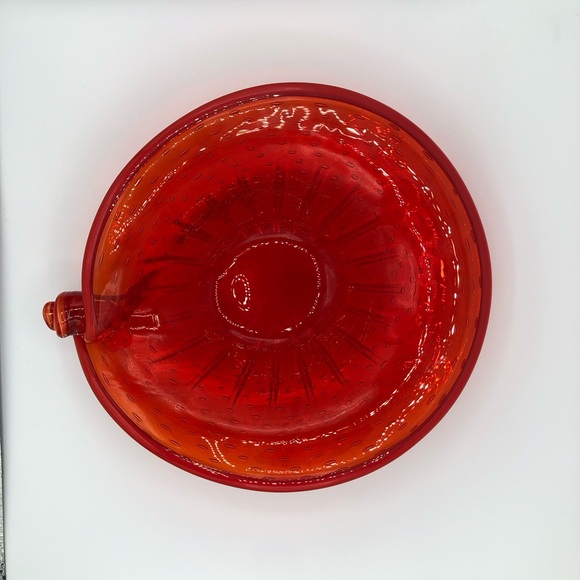 Beautiful Strawberry Glass tray - Picture 7 of 9